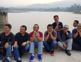 Semakin Tua Sebaiknya Semakin Sering Berkumpul